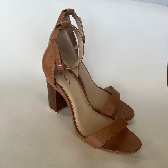 Pashion Footwear 1.0 Whiskey Leather “Pashionista” - Picture 2 of 8